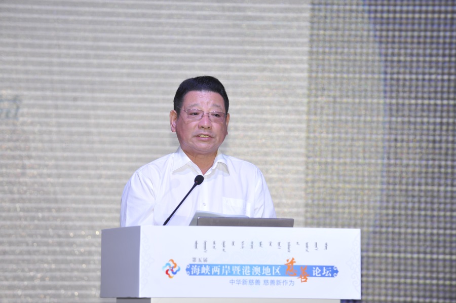 十三届全国政协委员、社会和法制委员会副主任，中国友谊促进会理事长，公安部原副部长陈智敏会上致词。